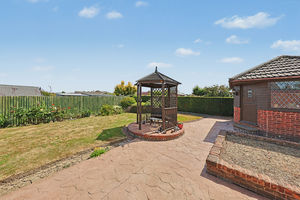 Carnoustie Avenue Walton